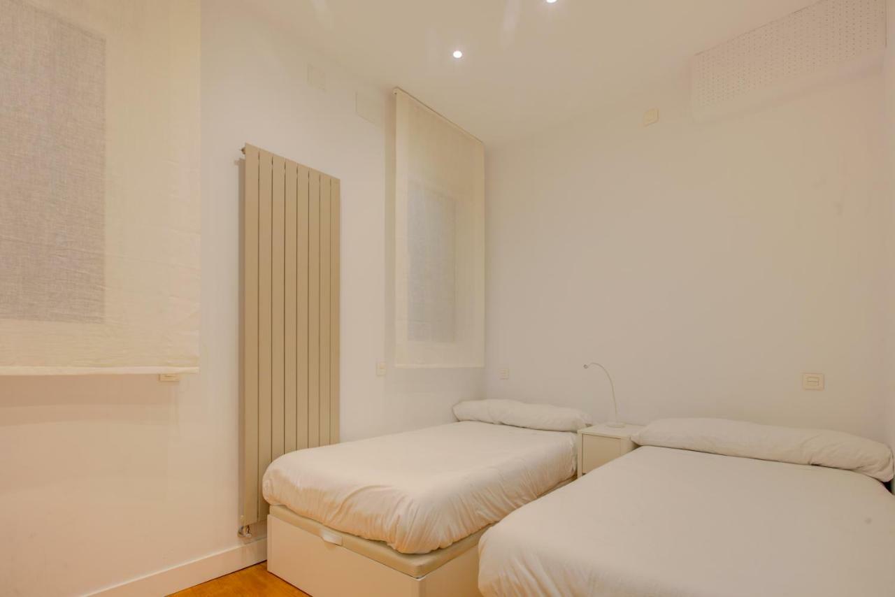 Luxury Rooms Madrid Center Exterior photo